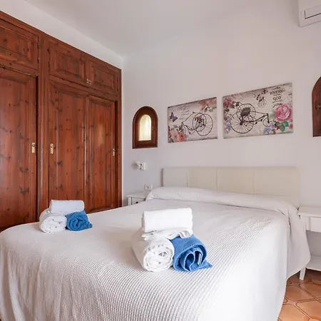 V76 Belvedere Villa *